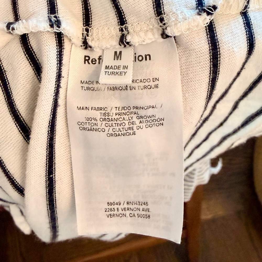 Reformation Oversized Long Sleeve Tee Black And White Stripe - Picture 4 of 5